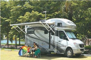 "房车"我们走，去西部自驾游