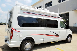 上汽大通V80房车演绎房车生活